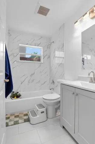 11080 Lakeaire Circle Boca Raton FL 33498