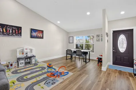 11080 Lakeaire Circle Boca Raton FL 33498