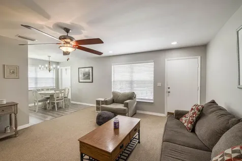 2929 Se Ocean Boulevard Stuart FL 34996