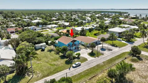 1903 Plover Avenue Hutchinson Island FL 34949