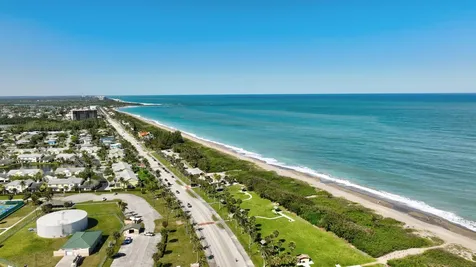 1903 Plover Avenue Hutchinson Island FL 34949