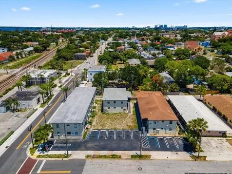 700 N Tamarind Avenue West Palm Beach FL 33401