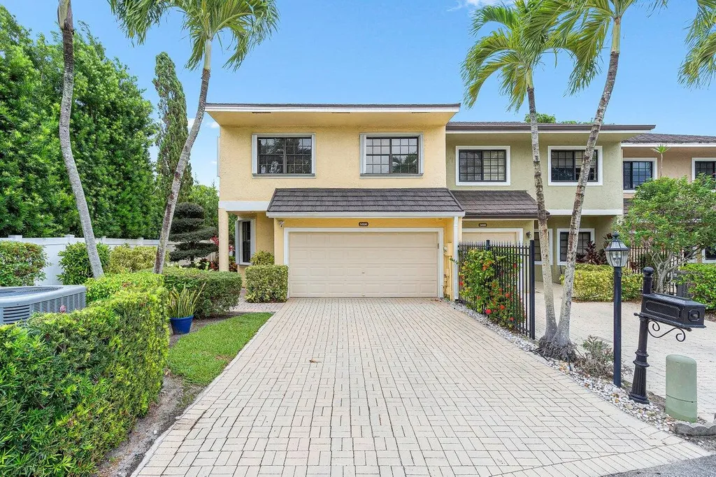 5696 Santiago Circle Boca Raton FL 33433