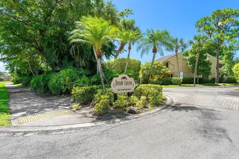 5696 Santiago Circle Boca Raton FL 33433