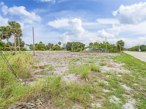 445 Old Dixie Highway Vero Beach FL 32962