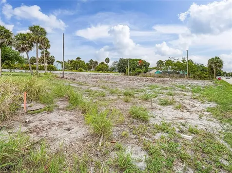 445 Old Dixie Highway Vero Beach FL 32962