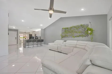 21613 Coronado Avenue Boca Raton FL 33433