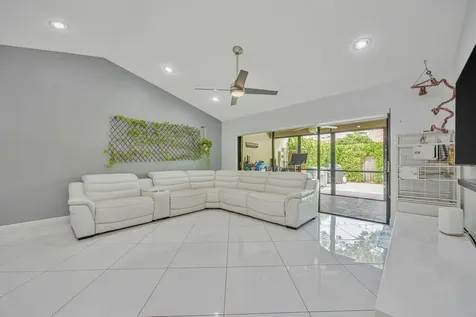 21613 Coronado Avenue Boca Raton FL 33433