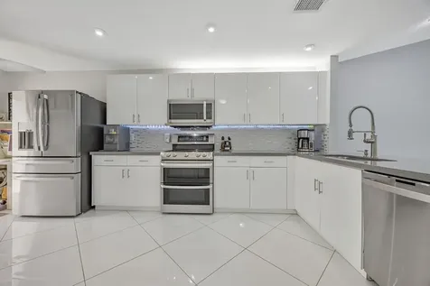 21613 Coronado Avenue Boca Raton FL 33433
