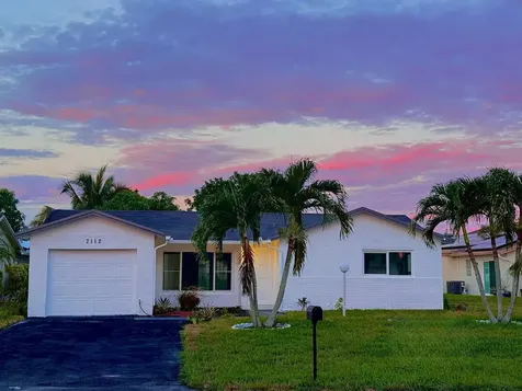 7112 Pine Manor Drive Lake Worth FL 33467