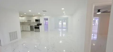 7112 Pine Manor Drive Lake Worth FL 33467