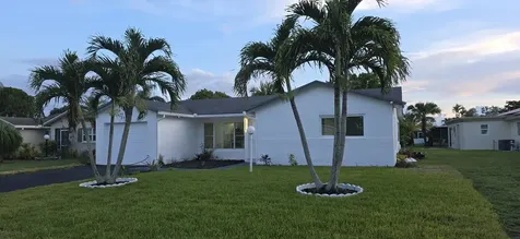 7112 Pine Manor Drive Lake Worth FL 33467