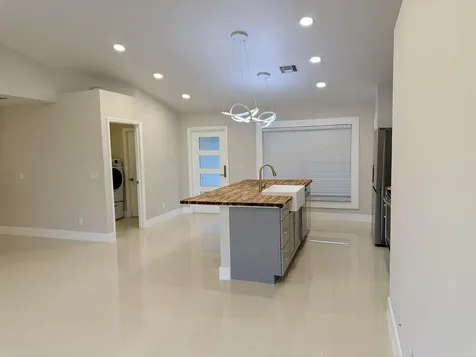 2118 NE 22nd Place Cape Coral FL 33909