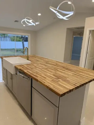 2118 NE 22nd Place Cape Coral FL 33909
