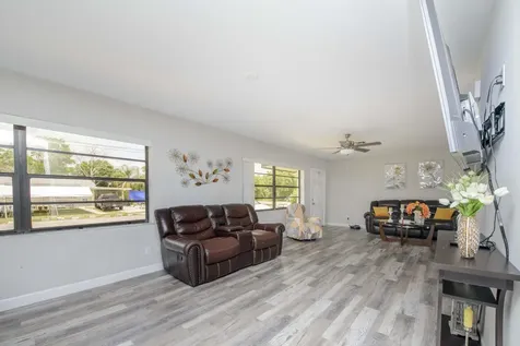 5234 Edwards Road Fort Pierce FL 34981