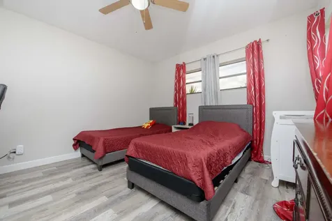 5234 Edwards Road Fort Pierce FL 34981