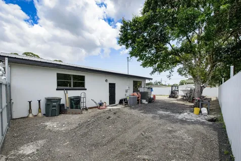 5234 Edwards Road Fort Pierce FL 34981