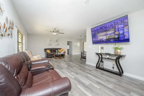 5234 Edwards Road Fort Pierce FL 34981