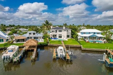 32 Sw Riverway Boulevard Palm City FL 34990