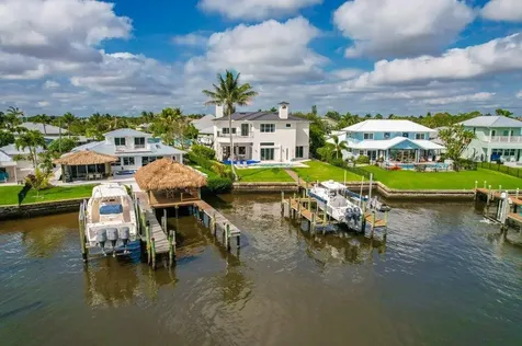 32 Sw Riverway Boulevard Palm City FL 34990