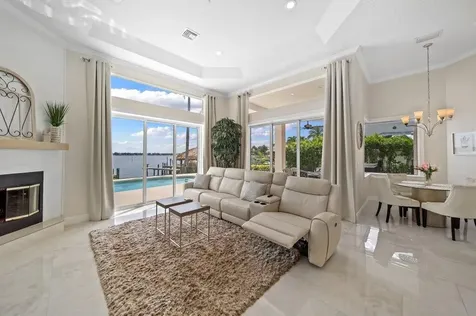 32 Sw Riverway Boulevard Palm City FL 34990