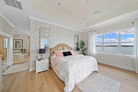 32 Sw Riverway Boulevard Palm City FL 34990