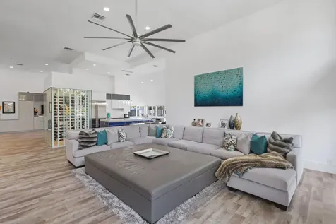 2201 Nw 57th Street Boca Raton FL 33496