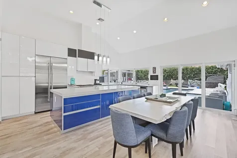 2201 Nw 57th Street Boca Raton FL 33496