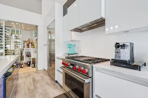 2201 Nw 57th Street Boca Raton FL 33496