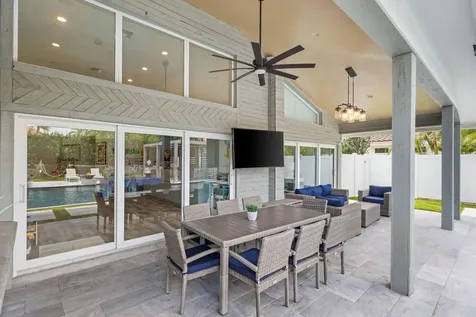 2201 Nw 57th Street Boca Raton FL 33496