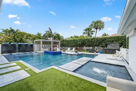 2201 Nw 57th Street Boca Raton FL 33496