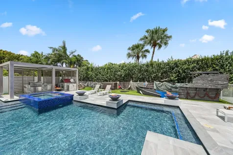 2201 Nw 57th Street Boca Raton FL 33496