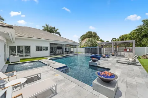 2201 Nw 57th Street Boca Raton FL 33496