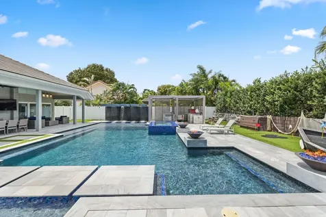 2201 Nw 57th Street Boca Raton FL 33496