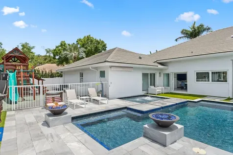 2201 Nw 57th Street Boca Raton FL 33496