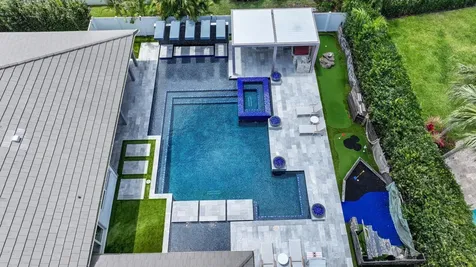 2201 Nw 57th Street Boca Raton FL 33496