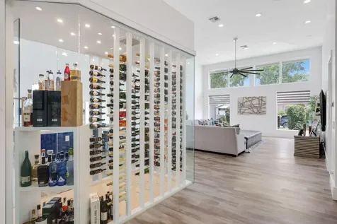 2201 Nw 57th Street Boca Raton FL 33496