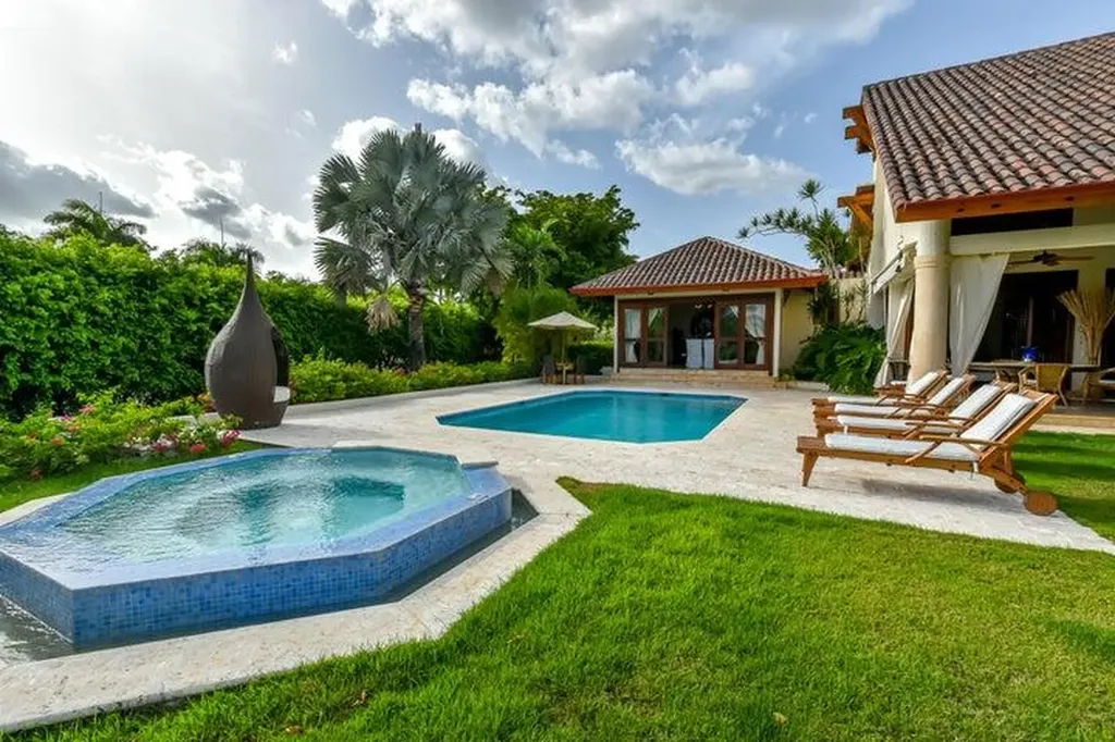 20 00 Casa De Campo DR 22000