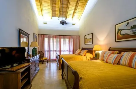 20 00 Casa De Campo DR 22000