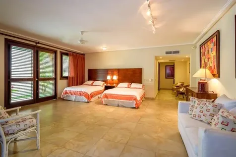 20 00 Casa De Campo DR 22000