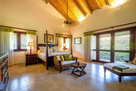 20 00 Casa De Campo DR 22000