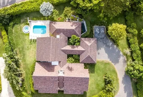 20 00 Casa De Campo DR 22000