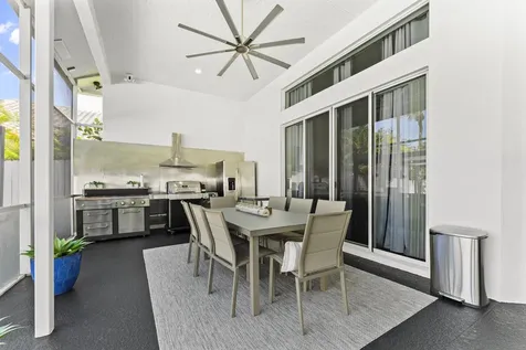 1000 Sw 21st Avenue Boca Raton FL 33486