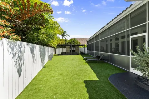 1000 Sw 21st Avenue Boca Raton FL 33486