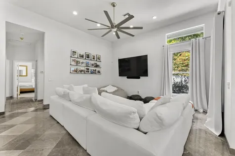 1000 Sw 21st Avenue Boca Raton FL 33486