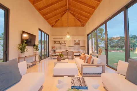 72 00 Casa De Campo DR 22000