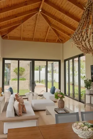 72 00 Casa De Campo DR 22000
