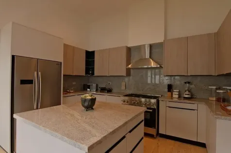 72 00 Casa De Campo DR 22000