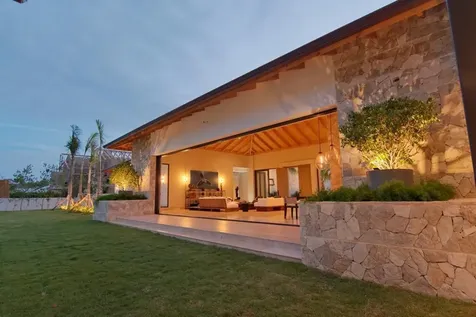72 00 Casa De Campo DR 22000