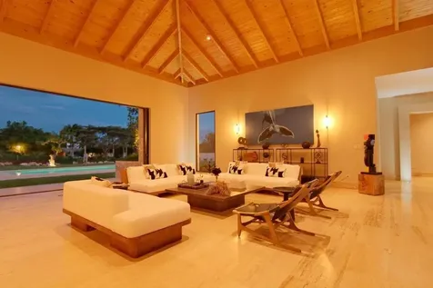 72 00 Casa De Campo DR 22000